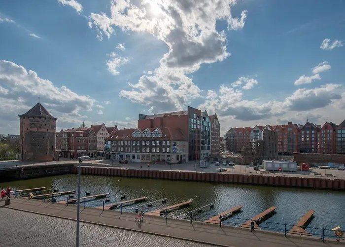 Citystay Ambra Waterlane Apartment